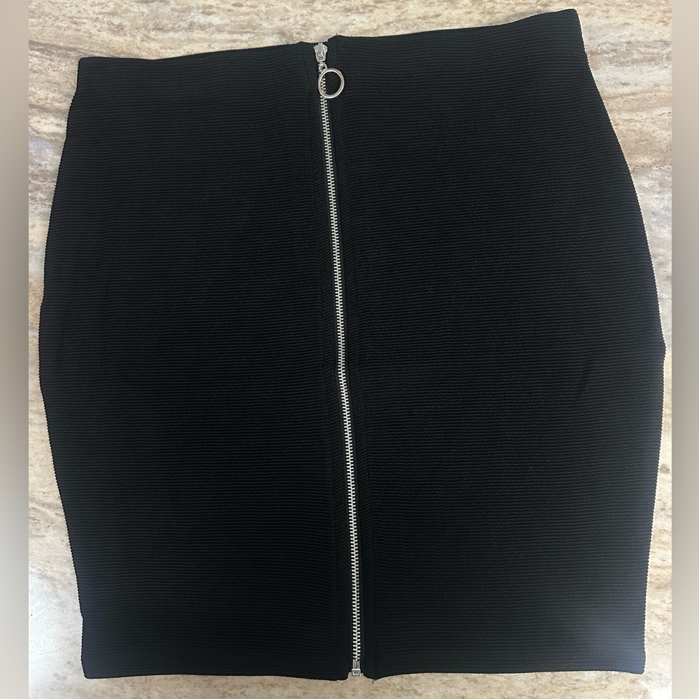 Short skirt, black Bozzolo for women ,size M